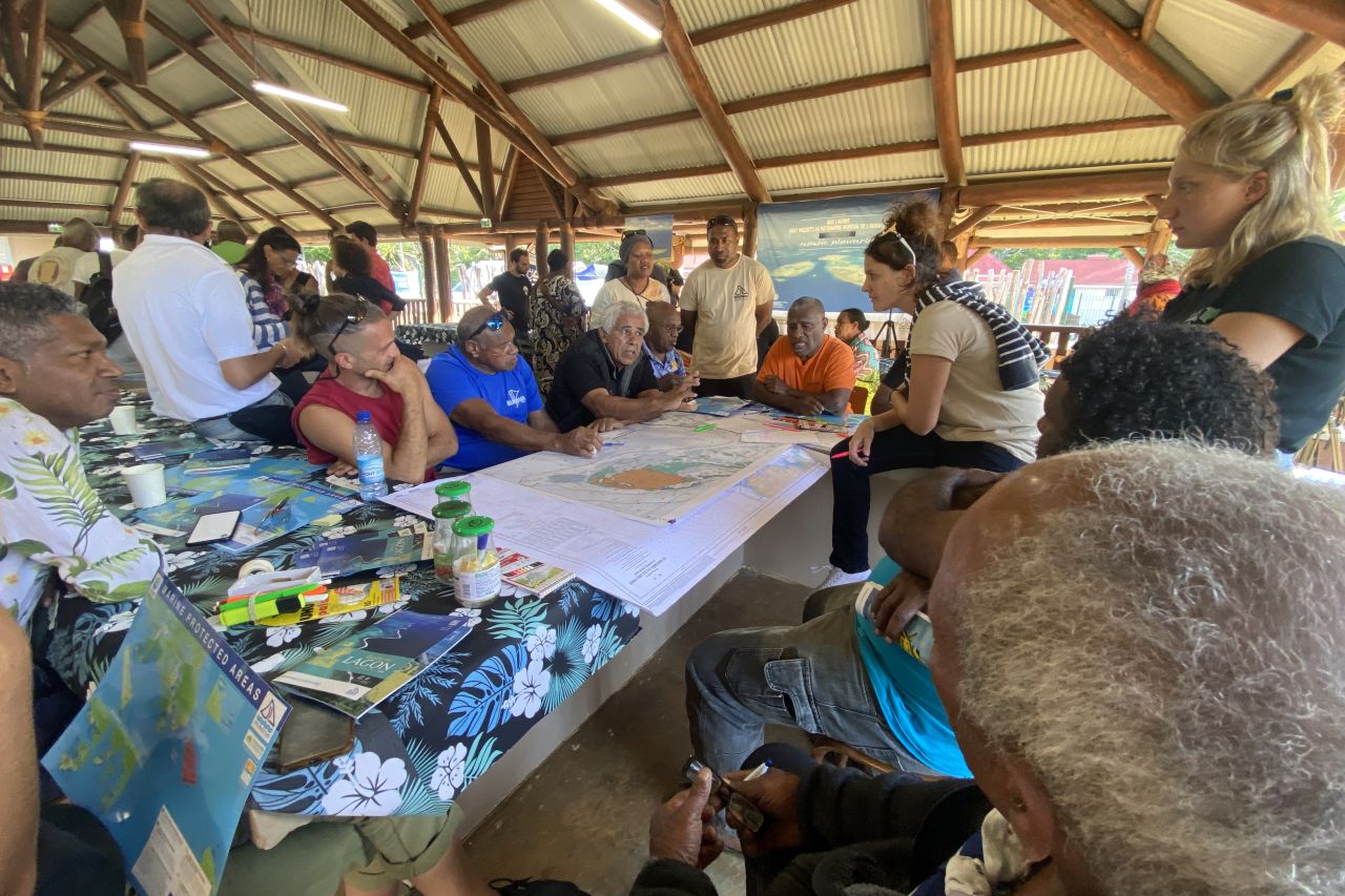 New Caledonia co-management discussions with the community and key stakeholders. Credit: Matthias Balagny.