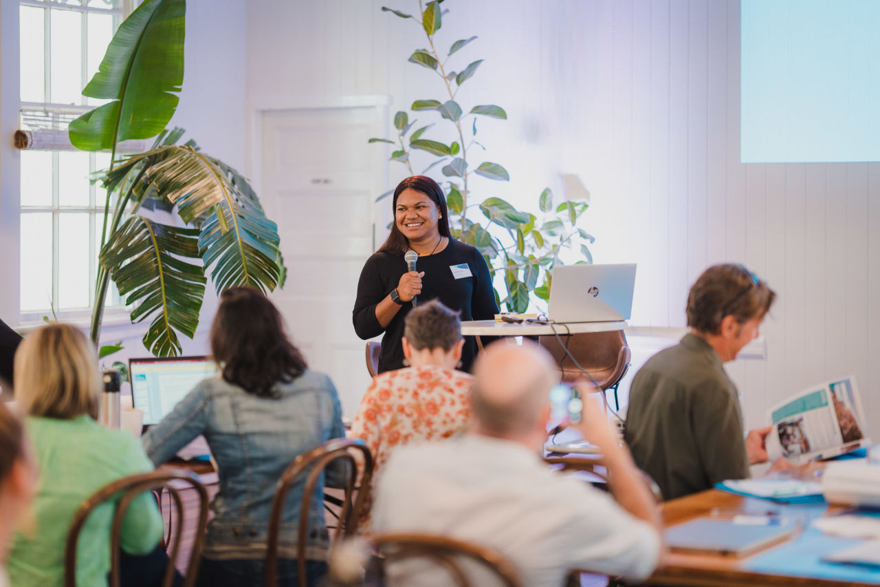 Andrea speaking at a Resilience Reefs Initiative’s 2022 Solution Exchange. Credit: Bec Taylor.